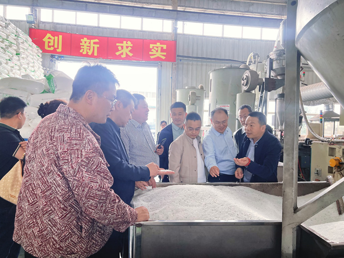 交大总裁班师生进入ag倍投(中国)360百科实业参观学习 交大总裁班师生进入ag倍投(中国)360百科实业参观学习