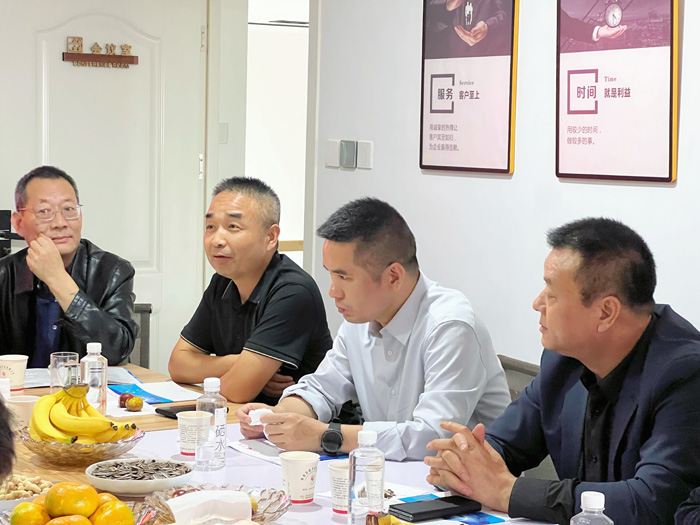 交大总裁班师生进入ag倍投(中国)360百科实业参观学习 交大总裁班师生进入ag倍投(中国)360百科实业参观学习